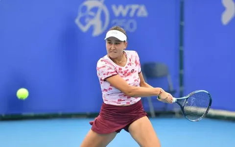 Камилла Рахимова пробивается в четвертьфинал турнира WTA 250 в Цзюцзяне