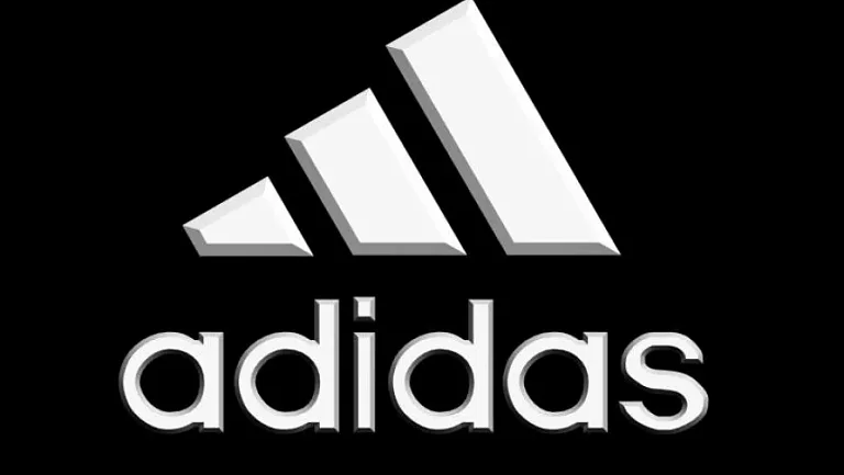 Adidas вступает в Формулу-1 с новыми костюмами для Mercedes